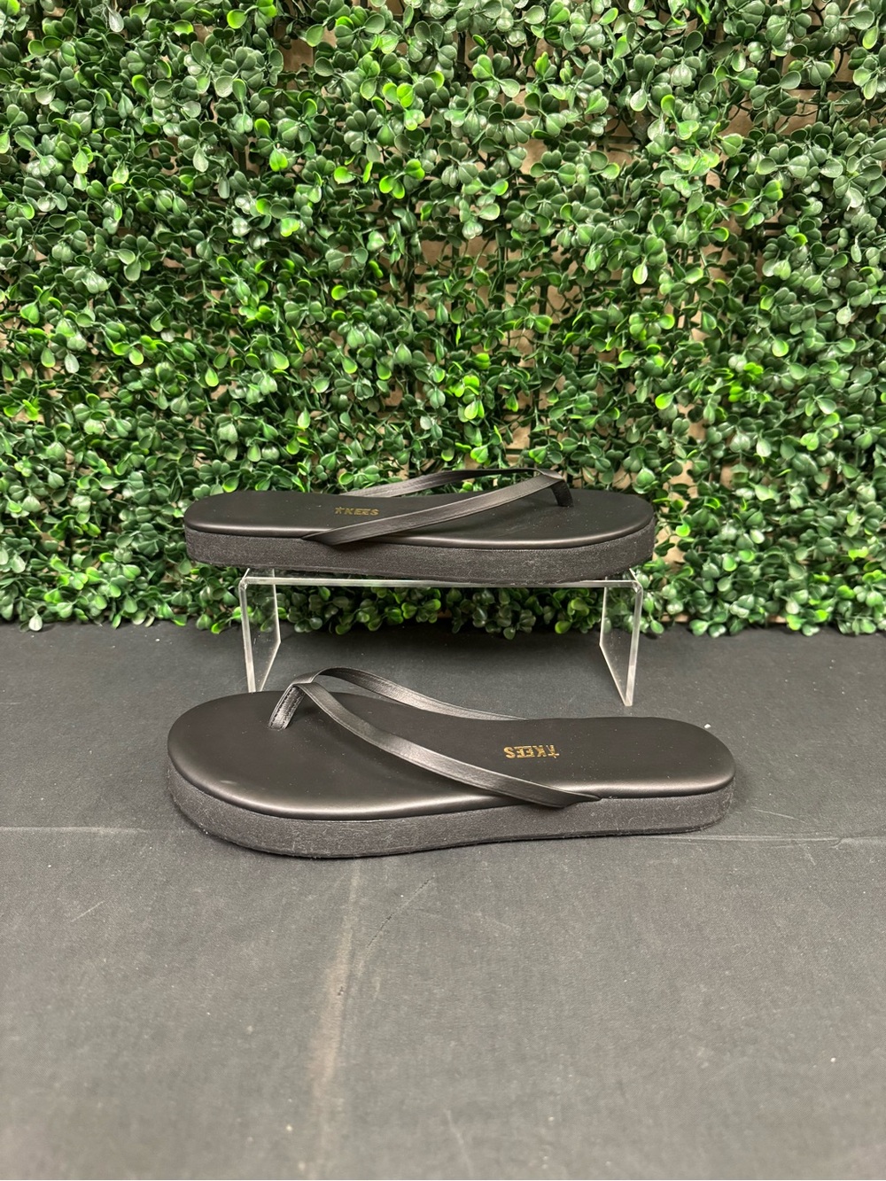 Tkees Lily Platforms - Women’s 9